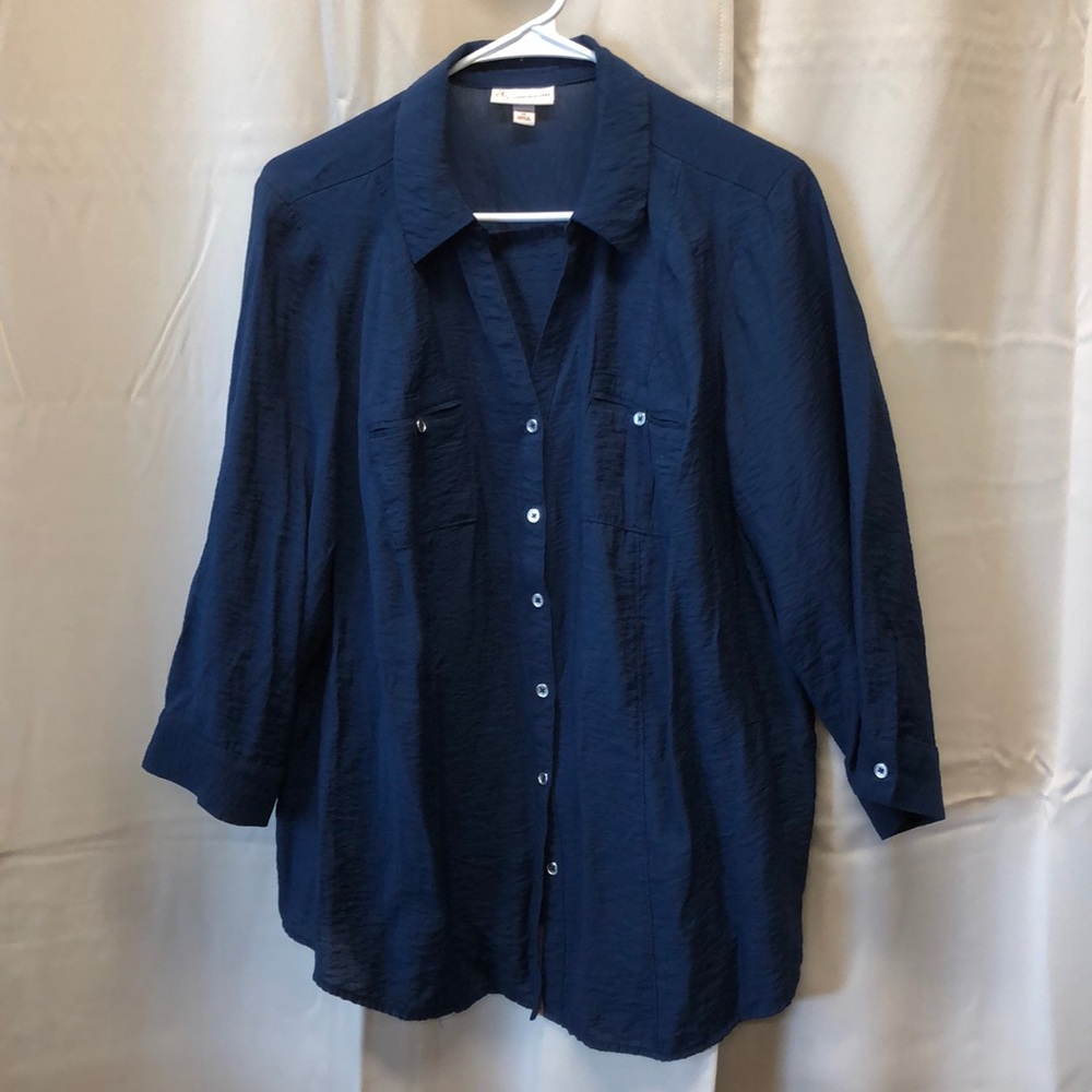 db Established 1962 blouse